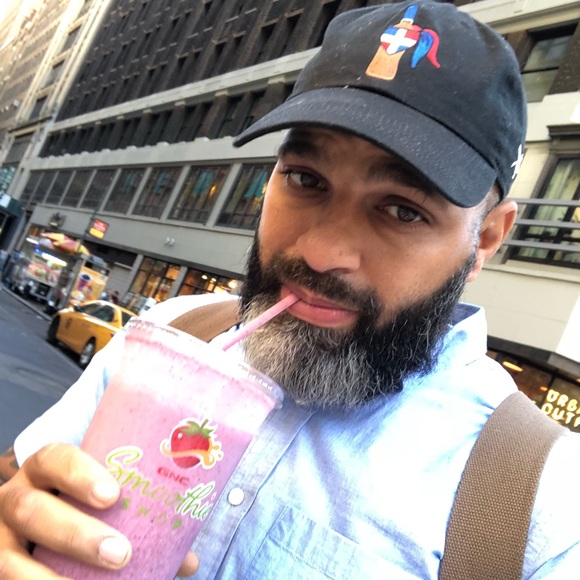 Meet your Posher, Juan - Picture 1 of 1